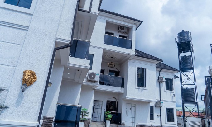 Owerri Apartamento | BT Luxury Apartments