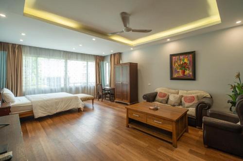 Quang An Cama Y Desayuno | Bu Hồ Tây- A Sunset Retreat in Westlake, Hanoi