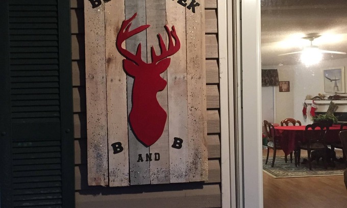 Ideal Casa | Buck Creek Bed And Breakfast, Quiet In The Woods Getaway