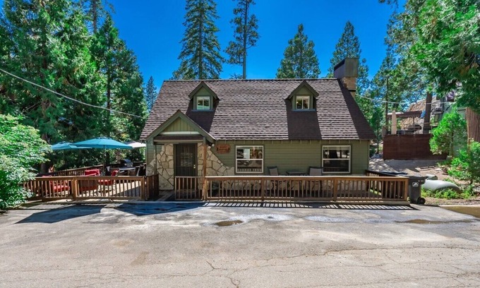 West Village Cabina | Buckeye Bear's Den-AC*-Walking Distance to town