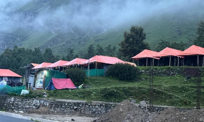 Badrinath Alquiler De RV | Buddy hikers stay just 1.5 km from Badrinath Temple & 1.5 km from Mana Village