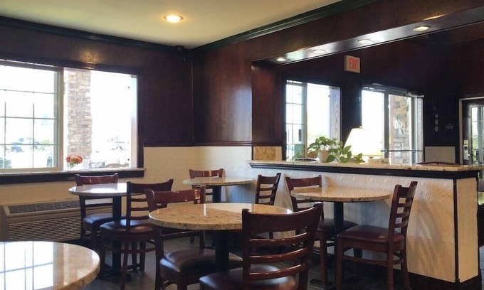 Kelso Casa | Budget-Friendly Accommodation! Near Three Rivers Golf Course, Free Parking!