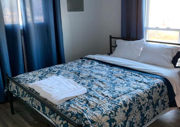 Pontiac Casa | Budget Boarding Room near Downtown Pontiac Cheap to Stay