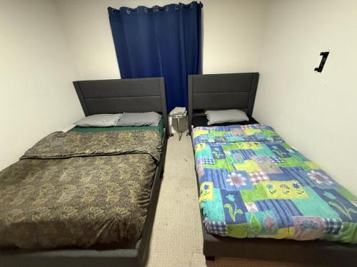Hurontario Casa | BUDGET SQUARE ONE-PEARSON ROOM- Free Wifi& Parking