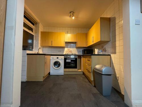 Luton Casa | Budget Stay In Luton 02 03