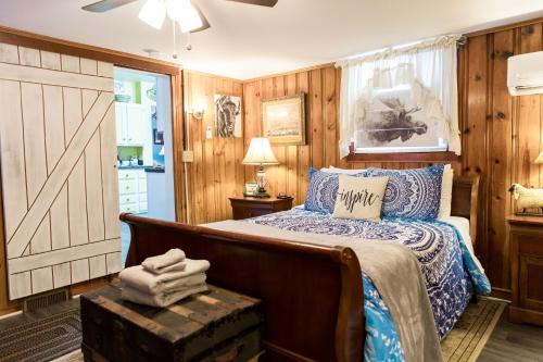 Spottswood Casa | Buffalo Bend 3 BR near Lexington - Hot Tub