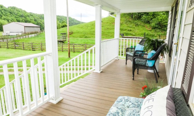 Willis Cabaña | Buffalo Mountain Getaway Cottage No hay lugar como el hogar, excepto aquí.