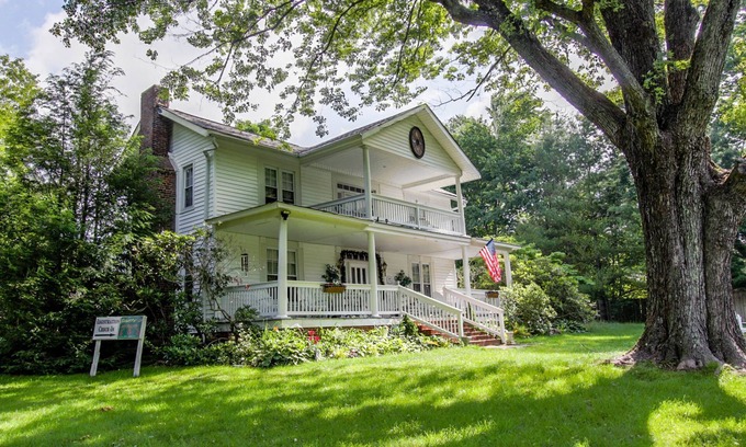 West Jefferson Cama Y Desayuno | Buffalo Tavern Bed & Breakfast