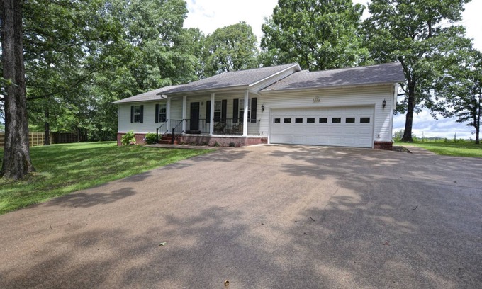 Harrison Casa | Buffalo to Branson country house