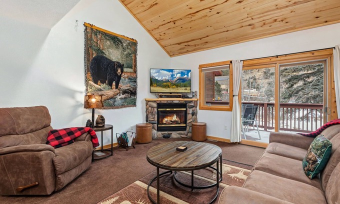 Fall River Estates Condominio | Bugle Pointe A10 (NO HT)
