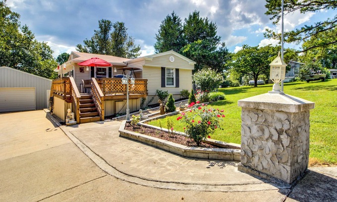 Taney County Casa | ¡NUEVO! Beaver Creek Home w / Boat Slip - ¡Camina hasta el lago!