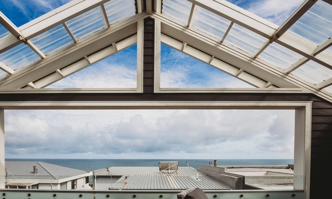 New Plymouth Casa | BULLER NOIRE OUTSTANDING