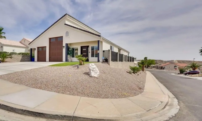 Bullhead City Casa | Bullhead City 2 Mi to the River!