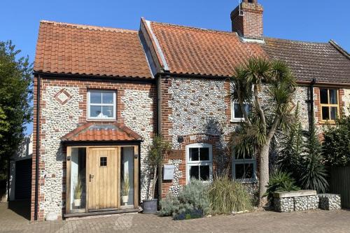 Winterton-on-Sea Casa | Bulmer Cottage by Winterton Cottages
