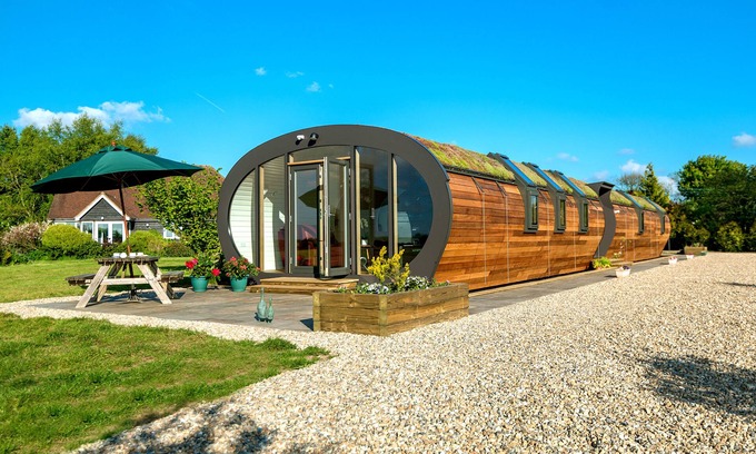 Etchinghill Casa | Bumble Barn Eco House