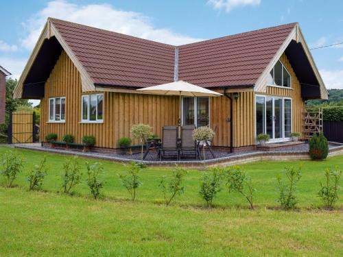 Longford Casa | Bumble Lodge