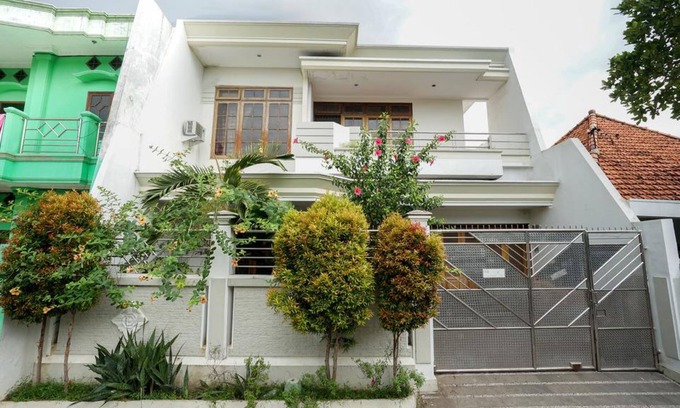 Surabaya Casa | Bumi Banyu Bening Syariah by ecommerceloka