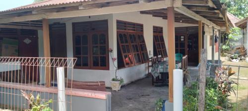 Bunaken Cama Y Desayuno | Bunaken Jhon Homestay