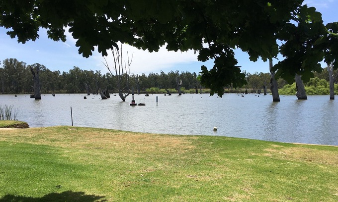 Bundalong Casa | Bundalong - Frente al río
