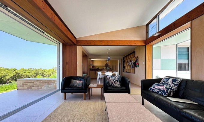 Sydney Casa | Bundeena Bush and Bird, Holiday Home