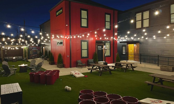 Cherokee Triangle Apartamento | Bungalou "Ultimate SILVER" (Sleeps 31)