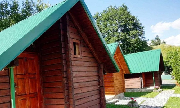 Mojkovac Alquiler De RV | Bungalovi Vukovic