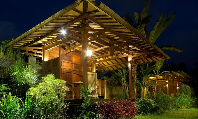 Timbulharjo Casa | Bungalow 1, Bungalow ecológico de madera en Jogja