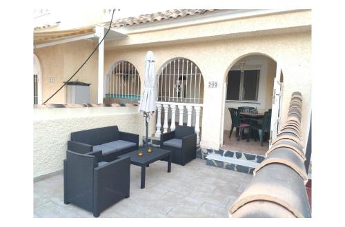 Gran Alacant Apartamento | BUNGALOW ACOGEDOR EN GRAN ALACANT