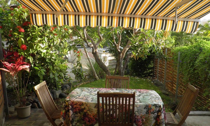 Plateau-Caillou Casa | Bungalow y estudio en Plateau Caillou