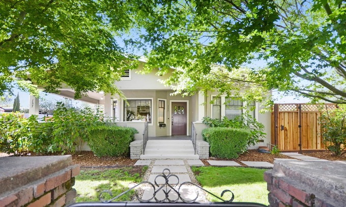 Sonoma Casa | ¡Bungalow en la plaza histórica de Sonoma!