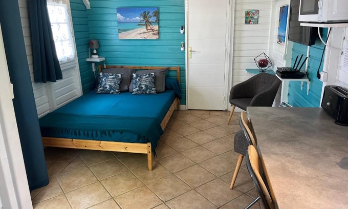 Sainte-Marie Apartamento | Bungalow avec piscine