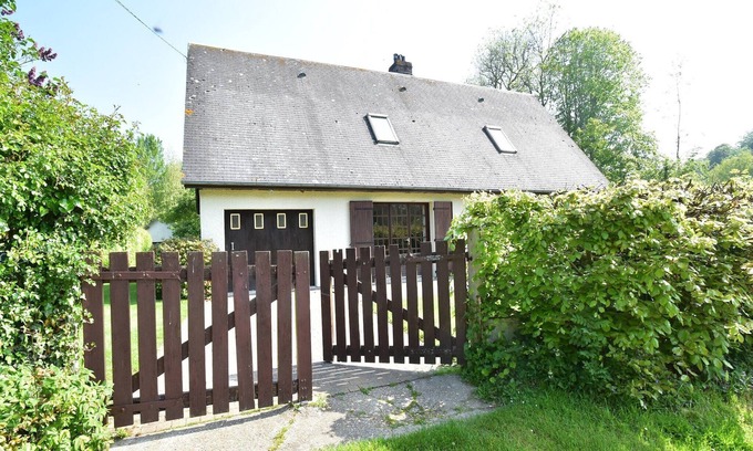 Saint-Pierre-le-Vieux Casa | Bungalow en Francia cerca de Castillo y Senderos