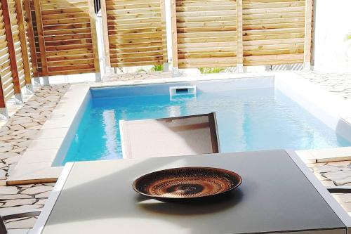 Baie-Mahault Apartamento | bungalow hibis.kiss971
