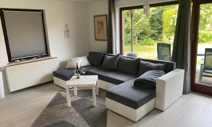 Wiek Casa | Bungalow im Garten in Wiek