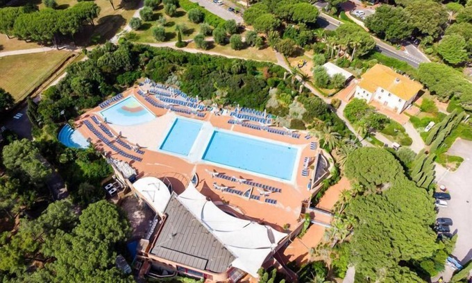 San Vincenzo Casa | Bungalow en San Vincenzo con piscina