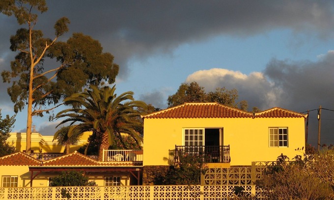 Tazacorte Casa | Bungalow mit 3 Schlafzimmer, 2 Bäder, Balkon und Terrasse. Meerblick