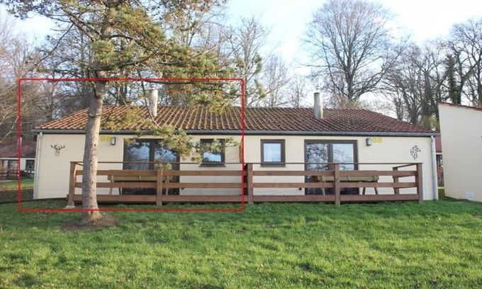 Virton Casa | Bungalow renovado cerca del lago Vallée de Rabais en Virton