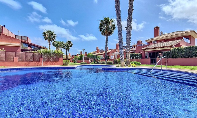 Mar de Cristal Chalet De Esquí | Bungalow, terraza, patio, wifi gratis, piscina comunitaria.