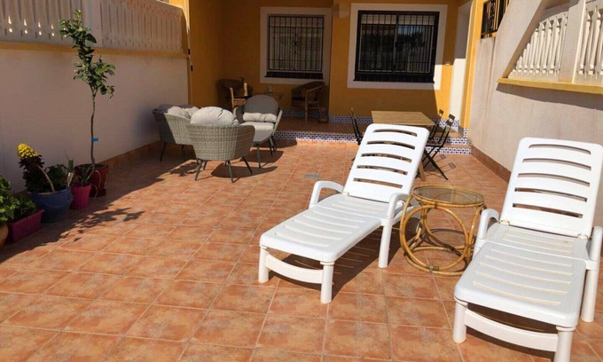 Els Arenals del Sol Casa | BUNGALOW CON TERRAZA 50M2，500M A LA PLAYA
