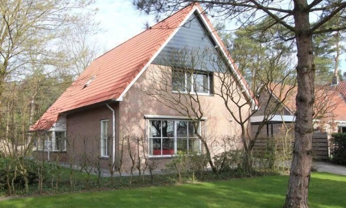 Otterlo Casa | Bungalow with 5 bedrooms and a terrace