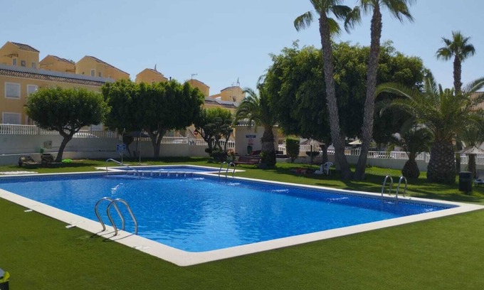 Gran Alacant Casa | Bungalow con piscina, patio privado de 17m2 y terraza (Playa del Carabassi)