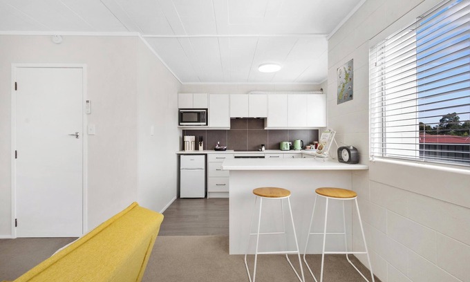 Te Awamutu Apartamento | Bunker 1: "Urban meets Rustic"