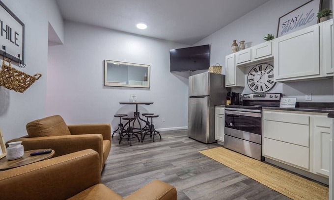 Maryville Apartamento | Bunkhouse on the Square-Pet Friendly!