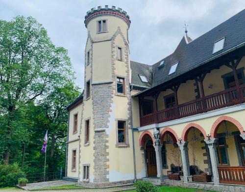 Aue Apartamento | Burg Aue- Ferienwohnungen Erzglück - Familien - im Grünen - zentral
