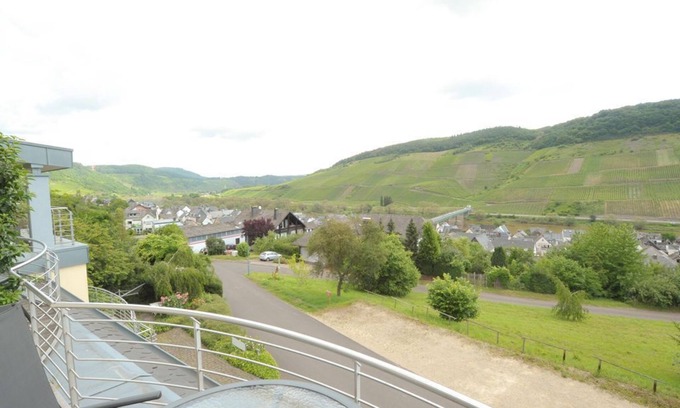 Reil Apartamento | Burg Eltz - Holiday cottage Panorama Mosel