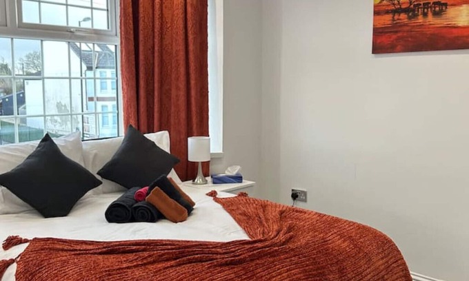 Southampton Casa | Burgess house - Luxury and spacious 3 bedroom home in Southampton