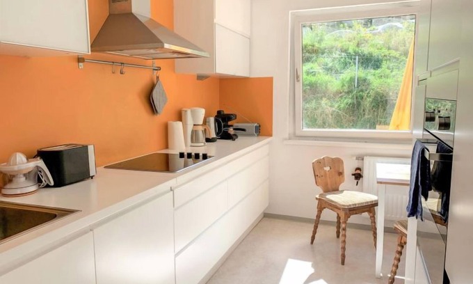 Mutters Apartamento | Burgstall by Interhome