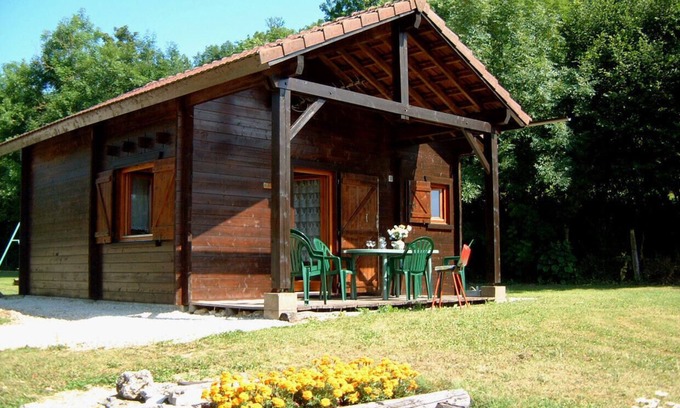 Saint-More Chalet De Esquí | Borgoña, casa rural en un chalet de madera cerca de Vézelay.