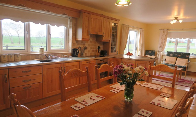 Rathnamagh Casa | Burkes Holiday Cottages