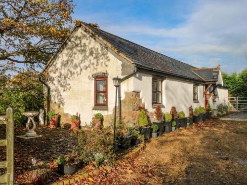 Mynydd Isa Casa | Burnt Oak Stables